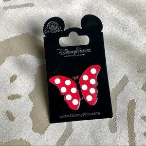 minnie mouse butterfly disney pin